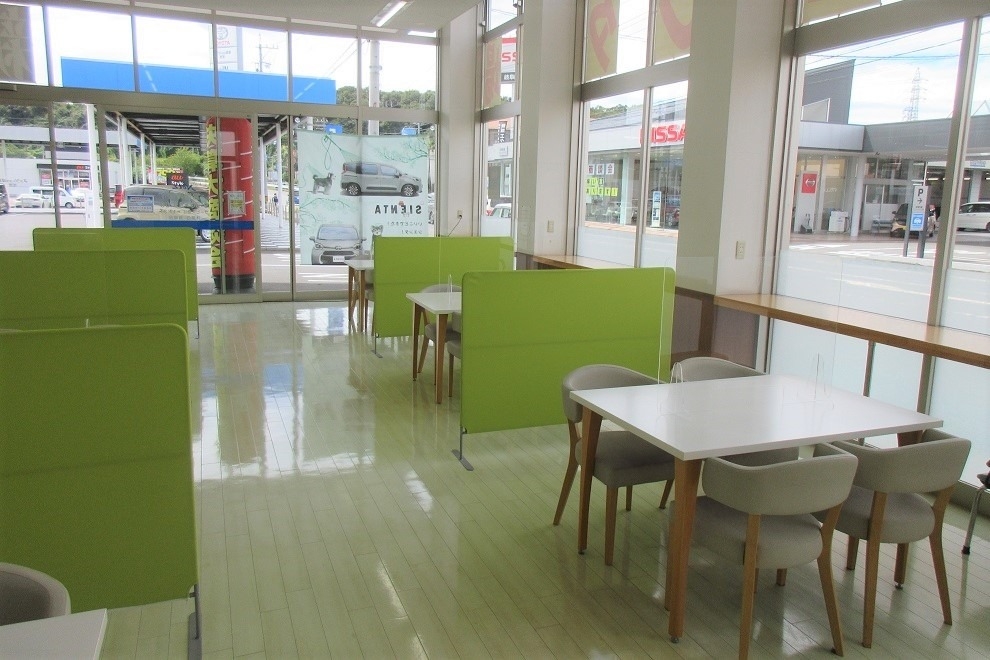 可児店室内2