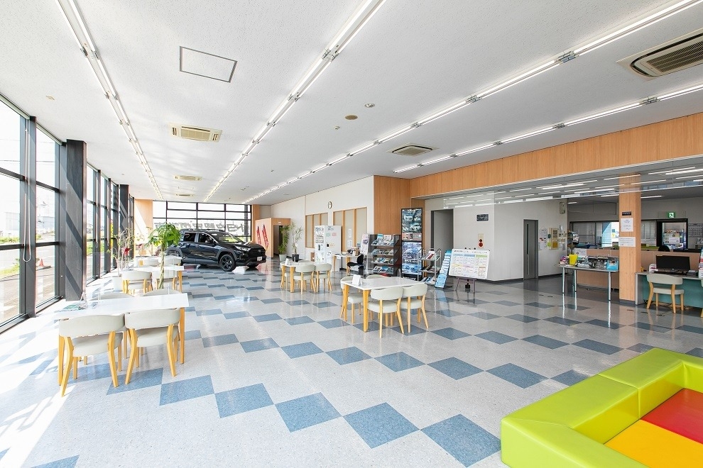 U-大垣店室内下