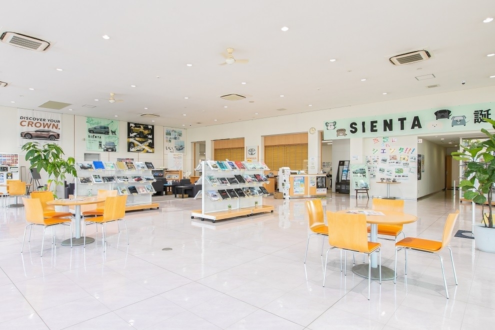 大垣店室内