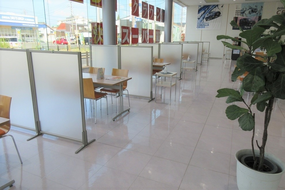 大垣店室内