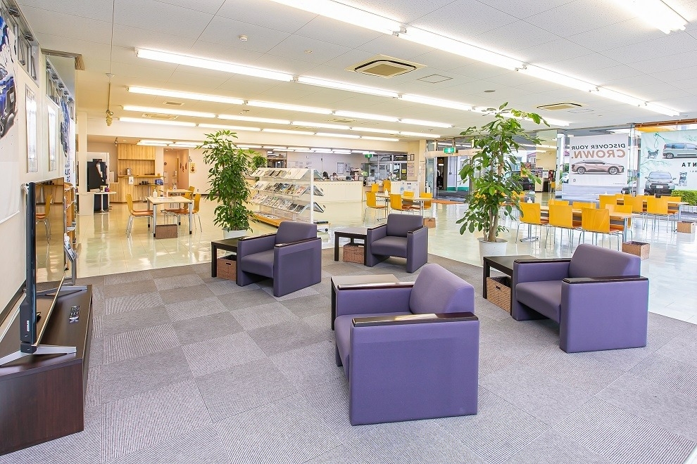 海津店室内