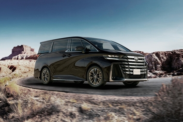Z Premium（ハイブリッド・2WD）