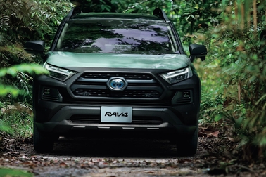 特別仕様車 Adventure “OFFROAD package Ⅱ”（ハイブリッド車）