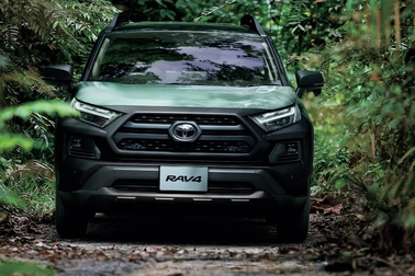 特別仕様車 Adventure “OFFROAD package Ⅱ”（ハイブリッド車）
