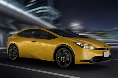 特別仕様車 G プラグインハイブリッド車 “Night Shade”（ベース車両はG プラグインハイブリッド車）