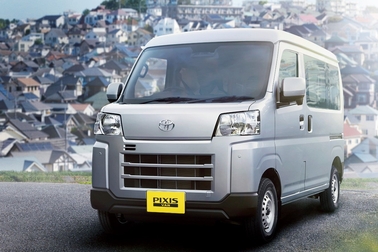 デラックス（CVT・2WD）
